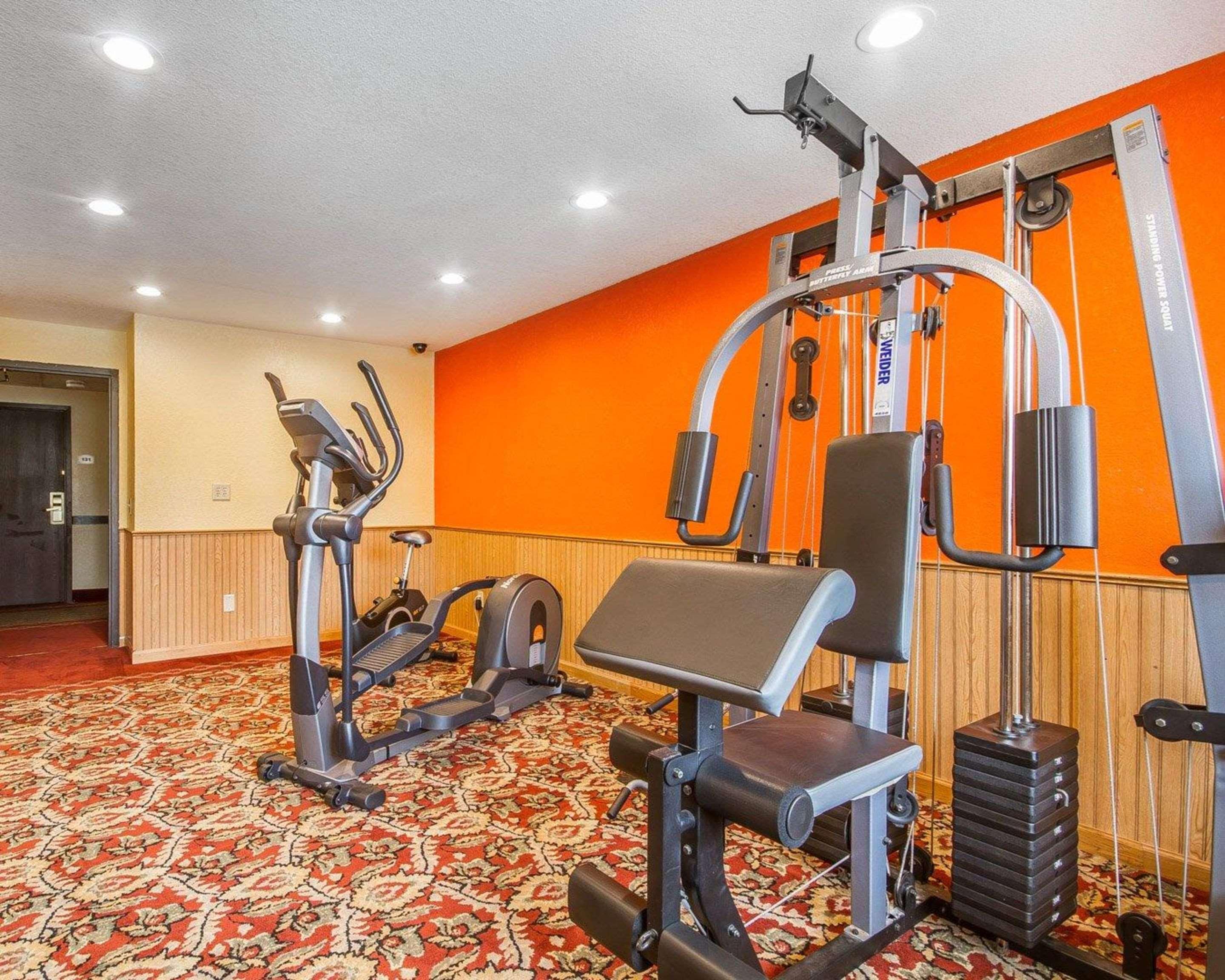 Rodeway Inn & Suites Madison East Eksteriør bilde