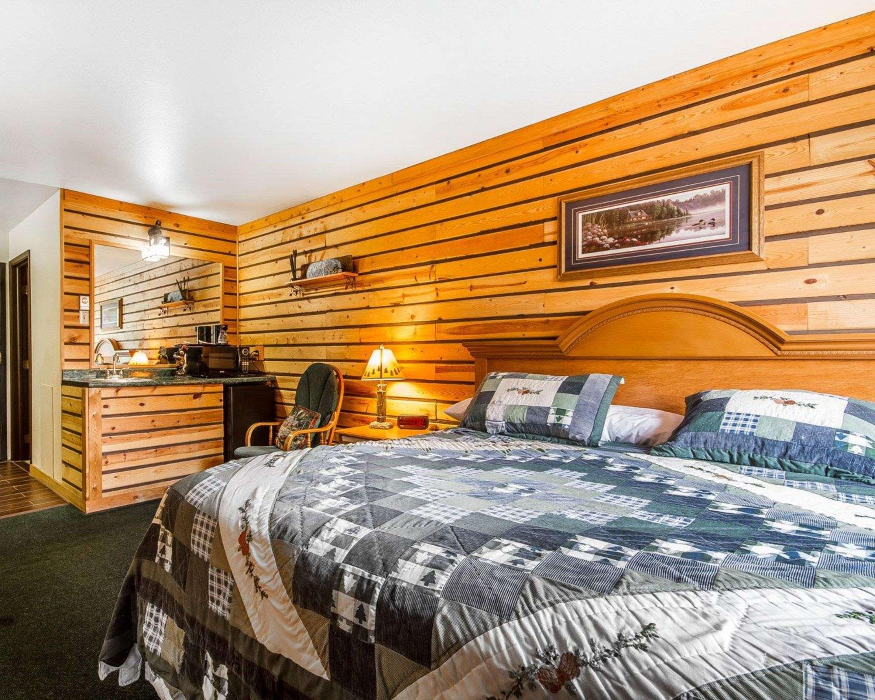 Rodeway Inn & Suites Madison East Eksteriør bilde