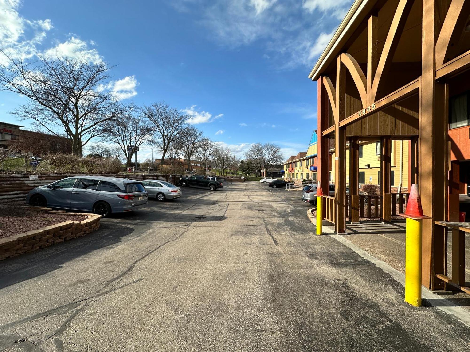 Rodeway Inn & Suites Madison East Eksteriør bilde