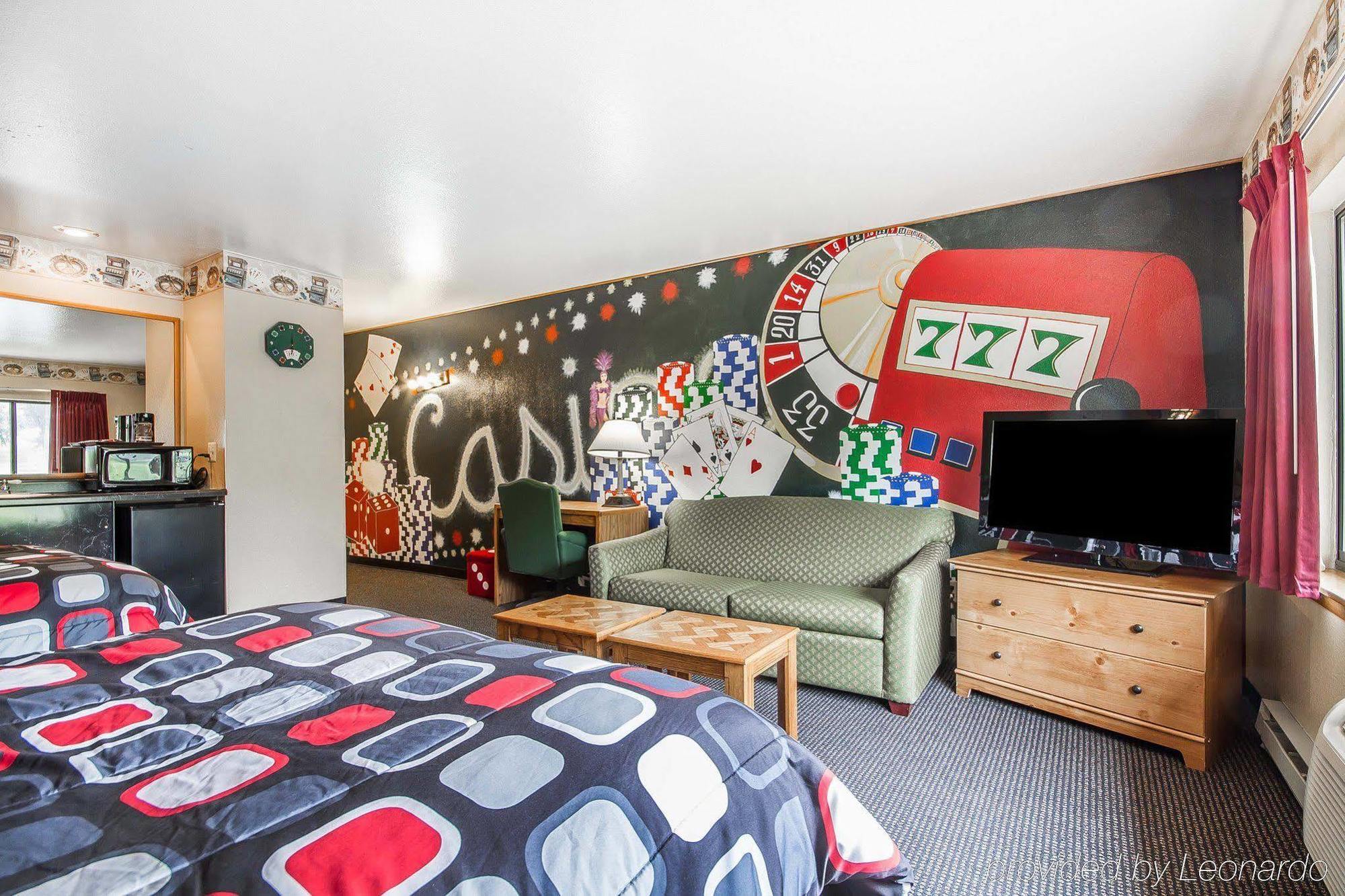 Rodeway Inn & Suites Madison East Eksteriør bilde